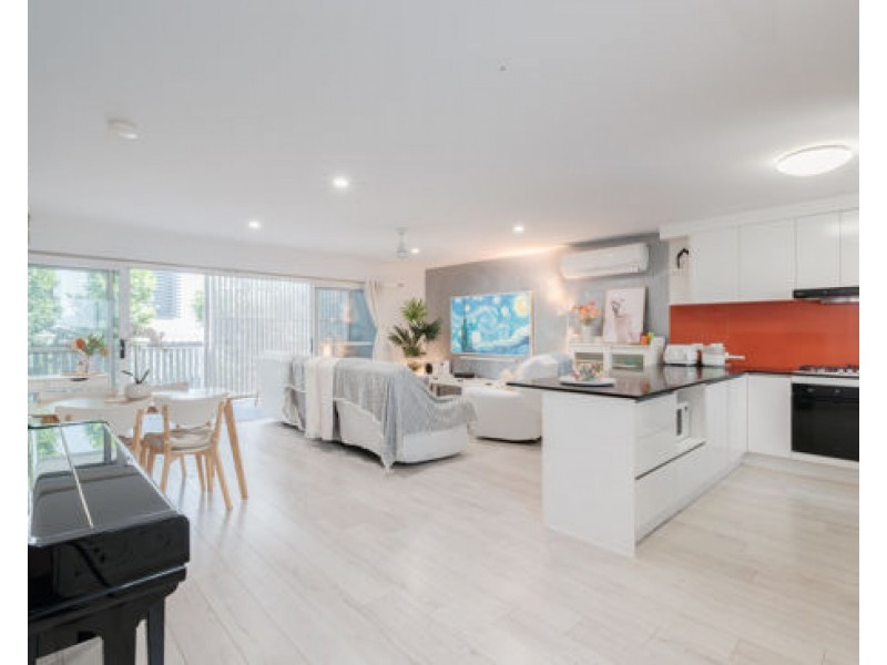 2/164 Norman Avenue, Norman Park QLD 4170