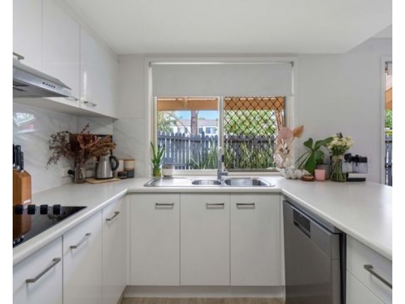 Unit 25/1 Warbler Parade, Varsity Lakes QLD 4227