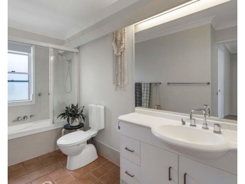 Unit 25/1 Warbler Parade, Varsity Lakes QLD 4227