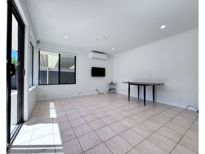 24 Contact agent, Eight Mile Plains QLD 4113