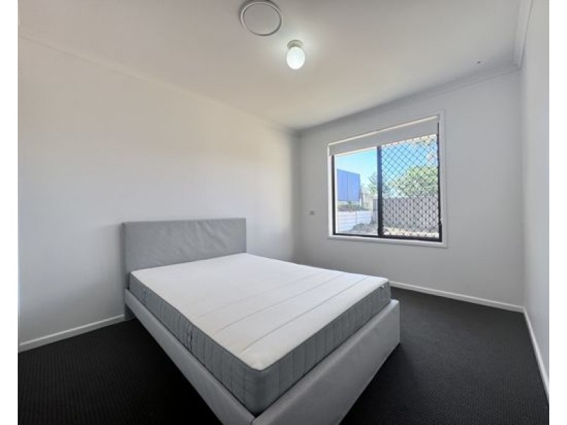 24 Contact agent, Eight Mile Plains QLD 4113