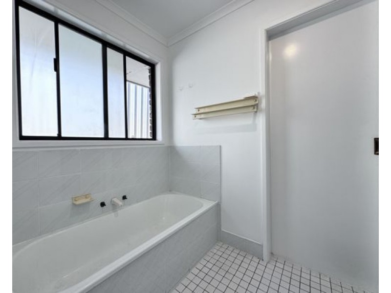 24 Contact agent, Eight Mile Plains QLD 4113