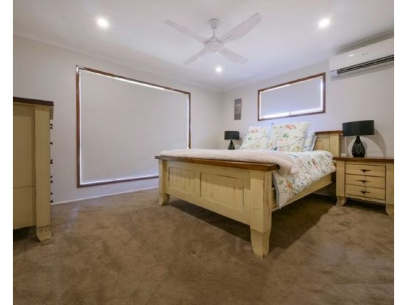 21 petringa crescent, Springwood QLD 4127