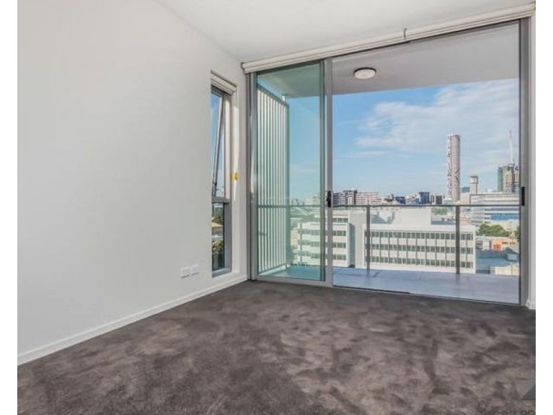 807/5 Cameron Street, South Brisbane QLD 4101
