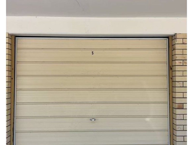 Unit 5/115 Frank st Labrador, Labrador QLD 4215