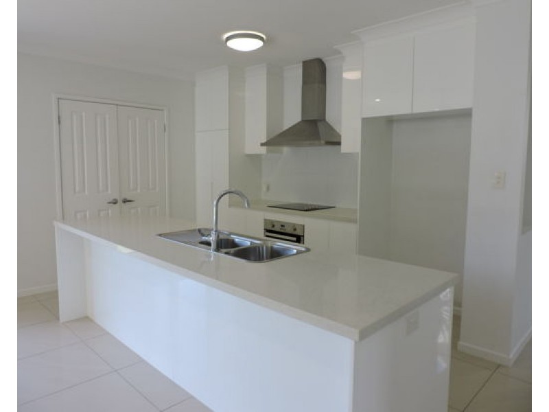 9 Eclipse Street, Trinity Beach QLD 4879