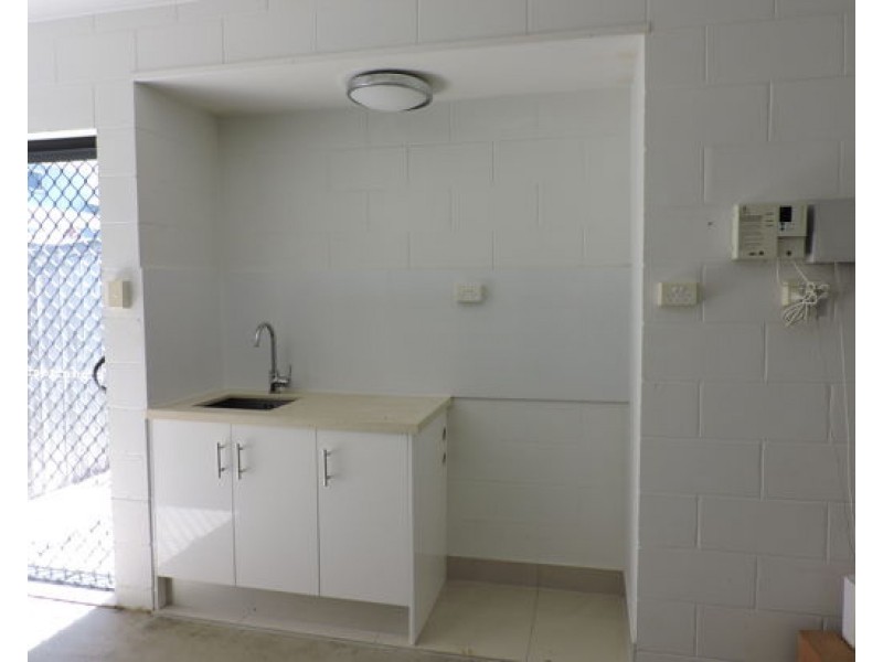 9 Eclipse Street, Trinity Beach QLD 4879