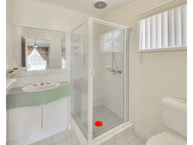 42 Glenfield St, Parkinson QLD 4115