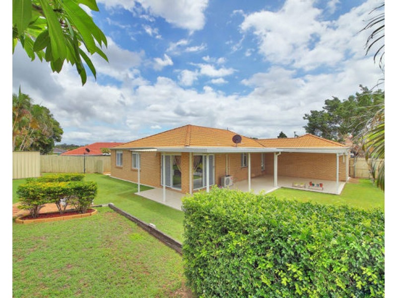 42 Glenfield St, Parkinson QLD 4115