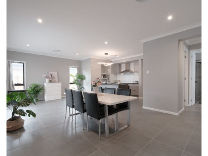 23 Gillies Way, South Ripley QLD 4306