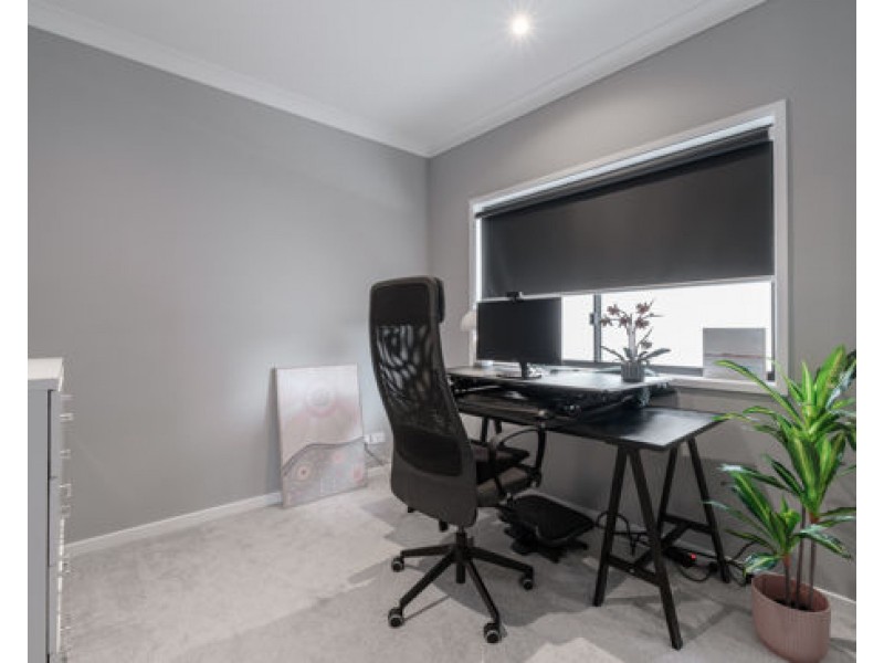 23 Gillies Way, South Ripley QLD 4306