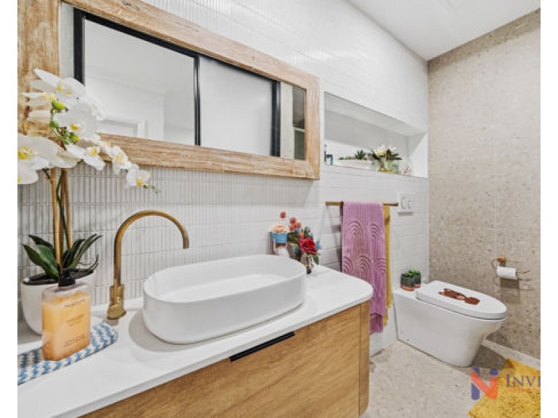 2 Endsleigh Street, Macgregor QLD 4109