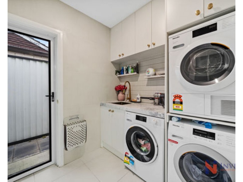 2 Endsleigh Street, Macgregor QLD 4109