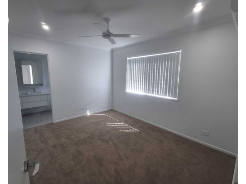 20 Doran Circuit, Park Ridge QLD 4125