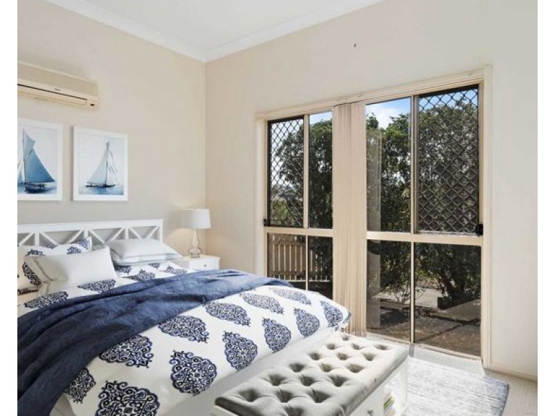 64 CREEKSIDE DRIVE, Springfield Lakes QLD 4300