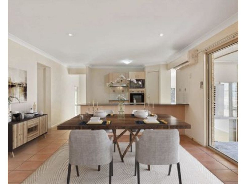 64 CREEKSIDE DRIVE, Springfield Lakes QLD 4300