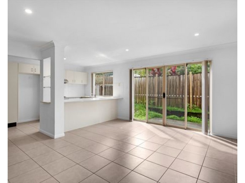 4/32 Margaret St, Southport QLD 4215