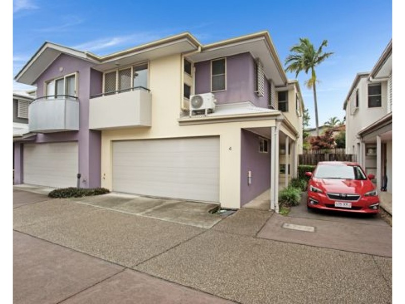 4/32 Margaret St, Southport QLD 4215