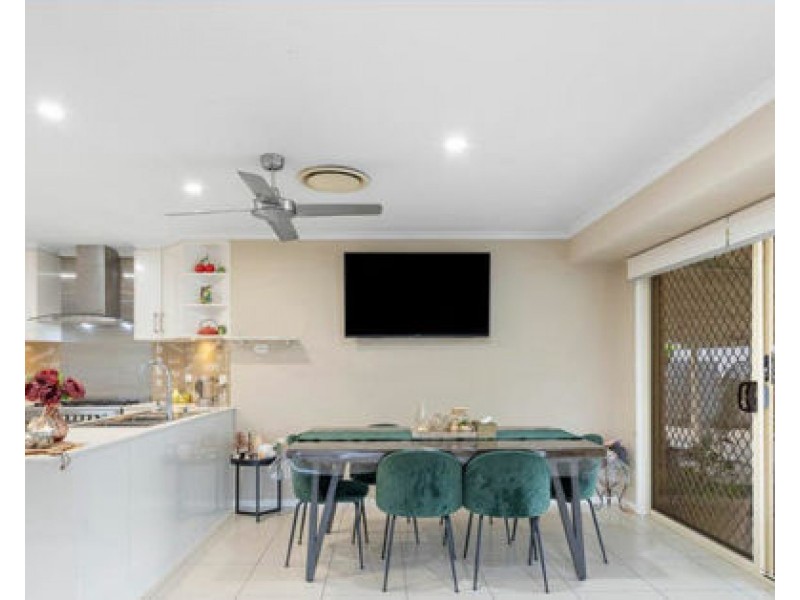 7 Oakview Street, Parkinson QLD 4115