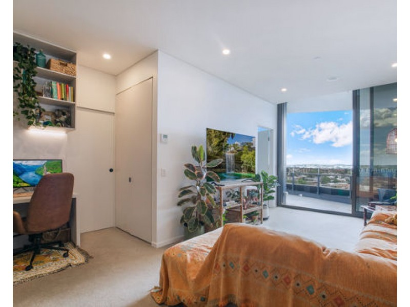 1808/62 Logan Road, Woolloongabba QLD 4102