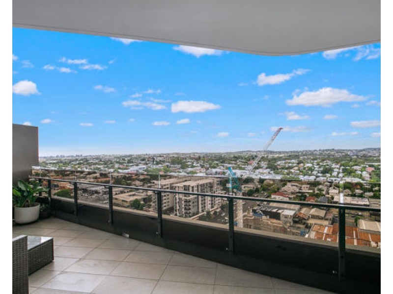 1808/62 Logan Road, Woolloongabba QLD 4102