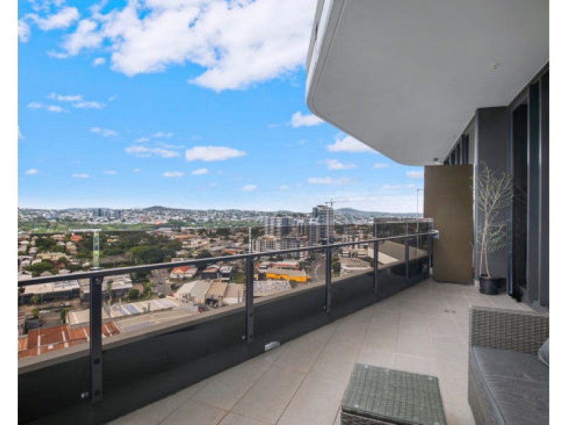 1808/62 Logan Road, Woolloongabba QLD 4102