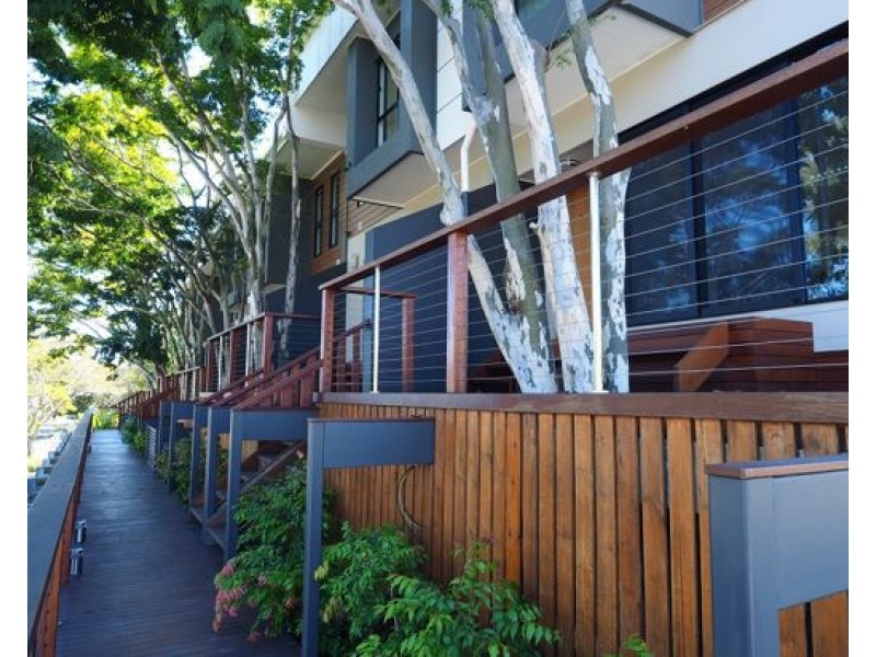 8/819 Creek Rd, Carindale QLD 4152