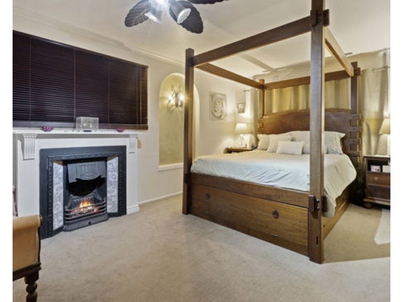 21 Holder Street, Wishart QLD 4122