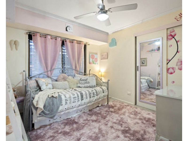 21 Holder Street, Wishart QLD 4122