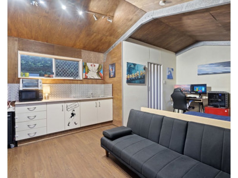 21 Holder Street, Wishart QLD 4122