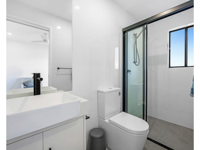 5/17 Le Mans Drive, Mermaid Waters QLD 4218