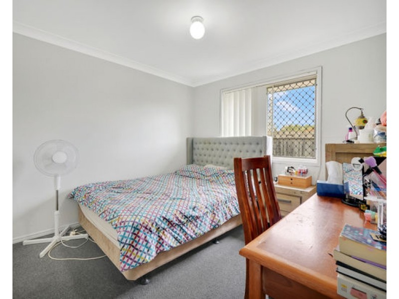 13 Daintree Place, Redbank QLD 4301