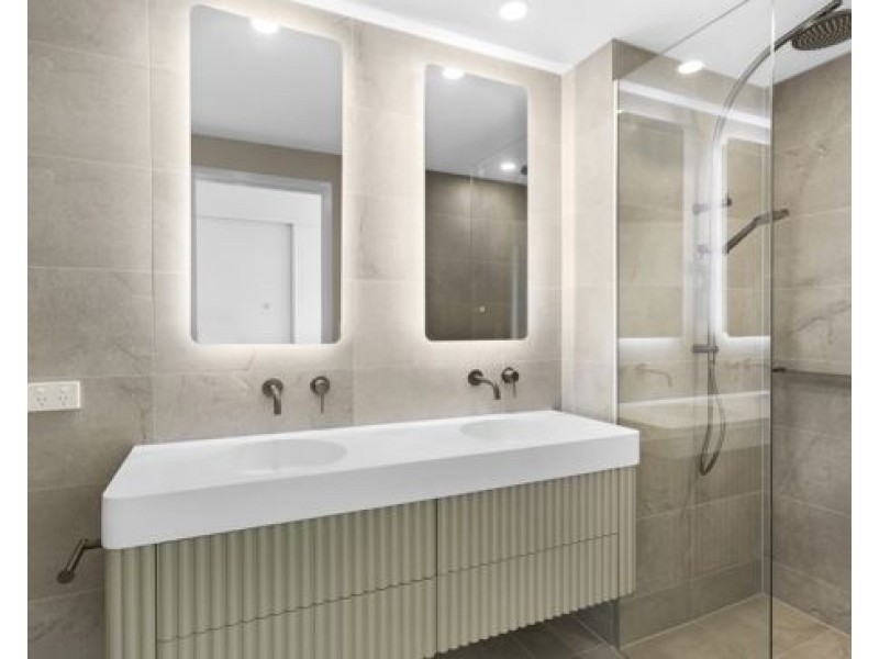 Hope Island QLD 4212