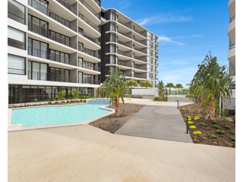 Hope Island QLD 4212