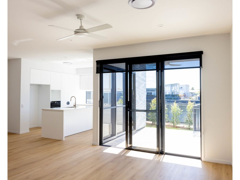 41 Delta Circuit, Hope Island QLD 4212