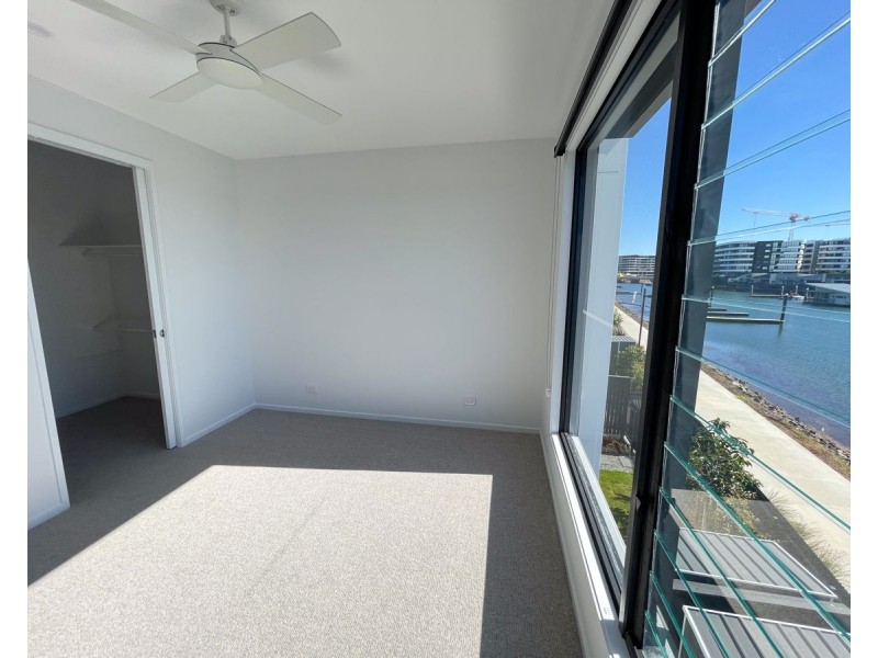 41 Delta Circuit, Hope Island QLD 4212