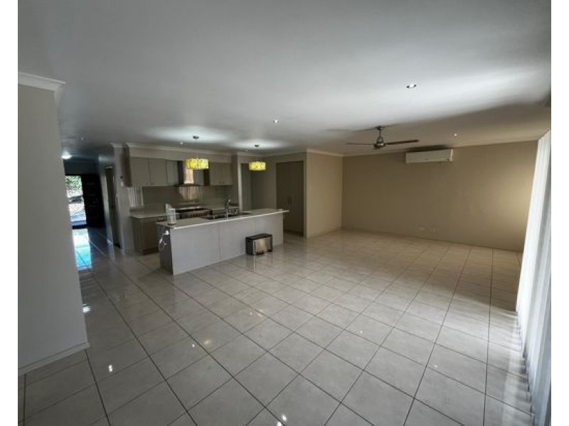 10 Girraween Place, Waterford QLD 4133