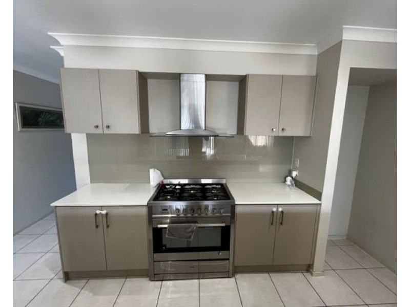 10 Girraween Place, Waterford QLD 4133