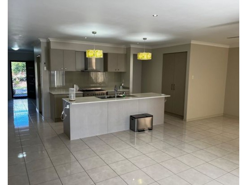 10 Girraween Place, Waterford QLD 4133