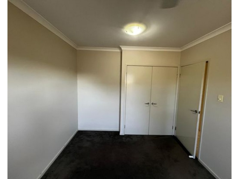 10 Girraween Place, Waterford QLD 4133