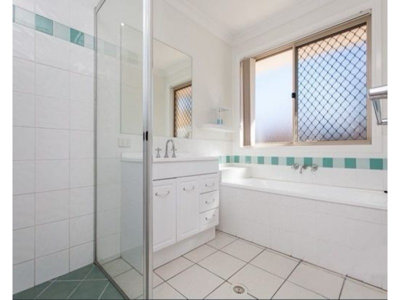 5 Tallowood Way, Sunnybank Hills QLD 4109