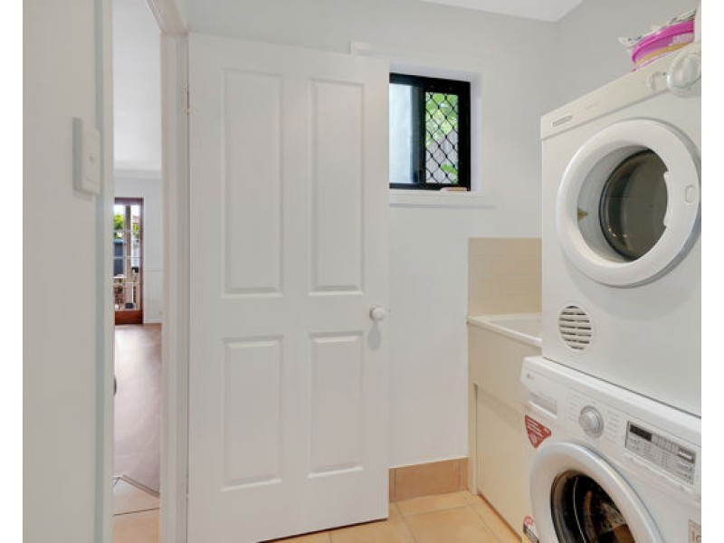 1/61 Gustavson Street, Annerley QLD 4103