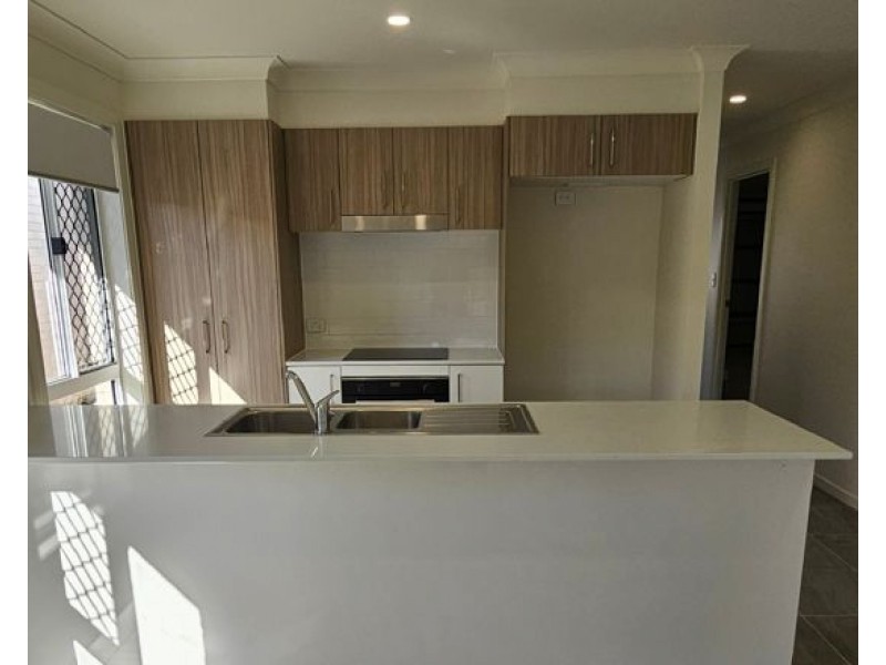 6 Cowley Street, Jimboomba QLD 4280