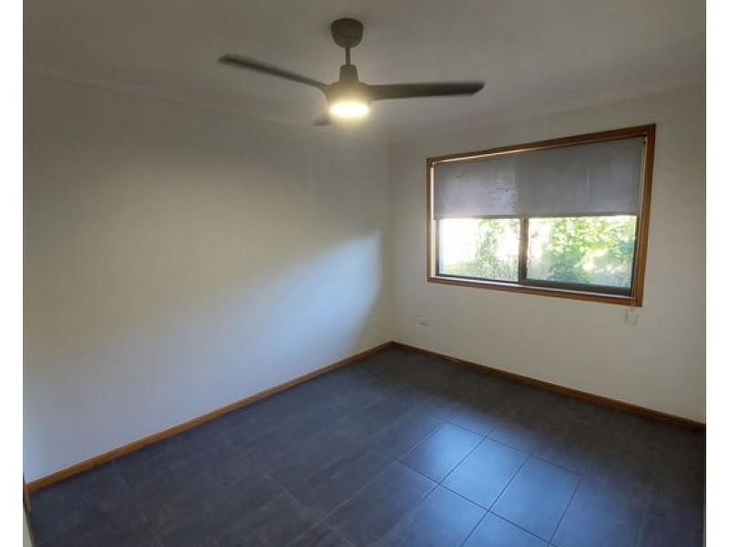 55 Matthew Flinders Drive, Paradise Point QLD 4216