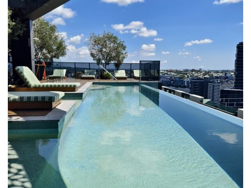 1403 4 Edmondstone St, South Brisbane QLD 4101