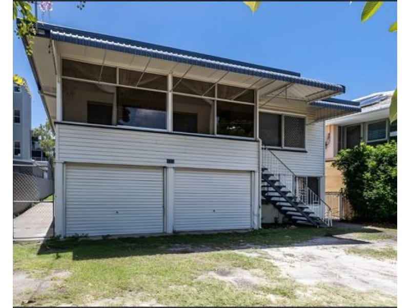 111 Welsby Parade, Bongaree QLD 4507