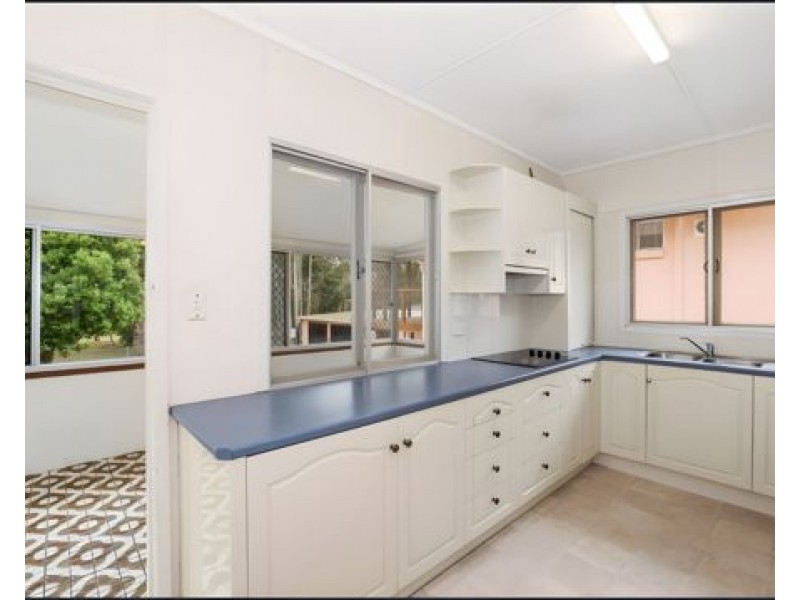 111 Welsby Parade, Bongaree QLD 4507