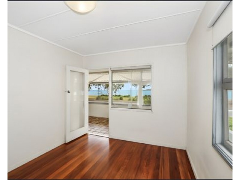 111 Welsby Parade, Bongaree QLD 4507