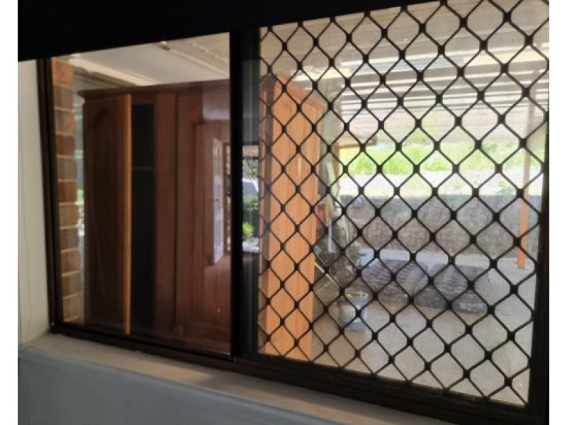 24 Verdon Court, Petrie QLD 4502