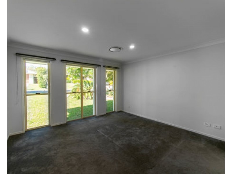 4 ICEFIRE LANE, Coomera Waters QLD 4209